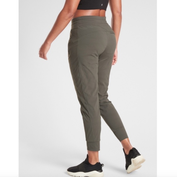 Athleta Trekkie North High Rise Jogger Pants Hiking Outdoor Athleisure Size 14 - Picture 3 of 11